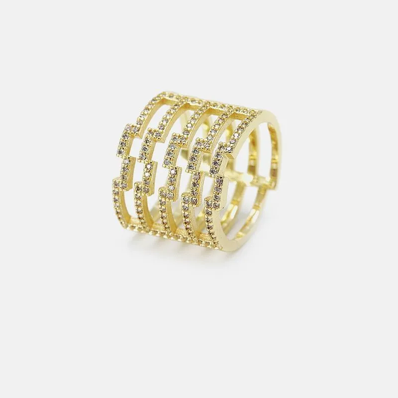 Modes gredzeni sievietēm