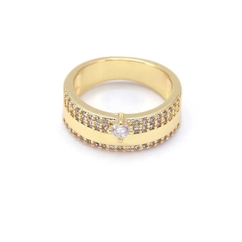 Apzeltīts antīks laulības gredzens